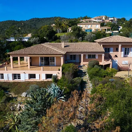 Villa Magnifique Vue 180° - Cassandra Les Issambres